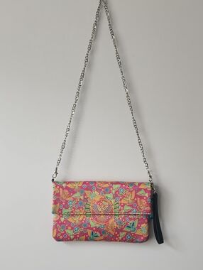 Tawi Pink Floral Women's Clutch ⛱️🌞